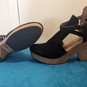 Suede Free People Cedar clogs